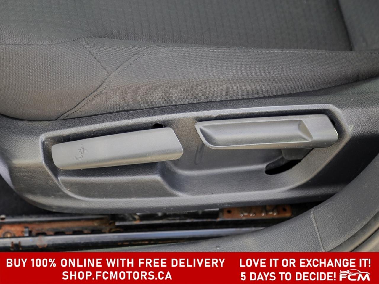 2015 Volkswagen Jetta ~AUTOMATIC, FULLY CERTIFIED WITH WARRANTY!!!!~ Photo