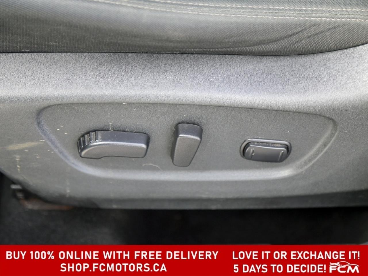 2017 Nissan Rogue SV AWD ~AUTOMATIC, FULLY CERTIFIED WITH WARRANTY!! Photo