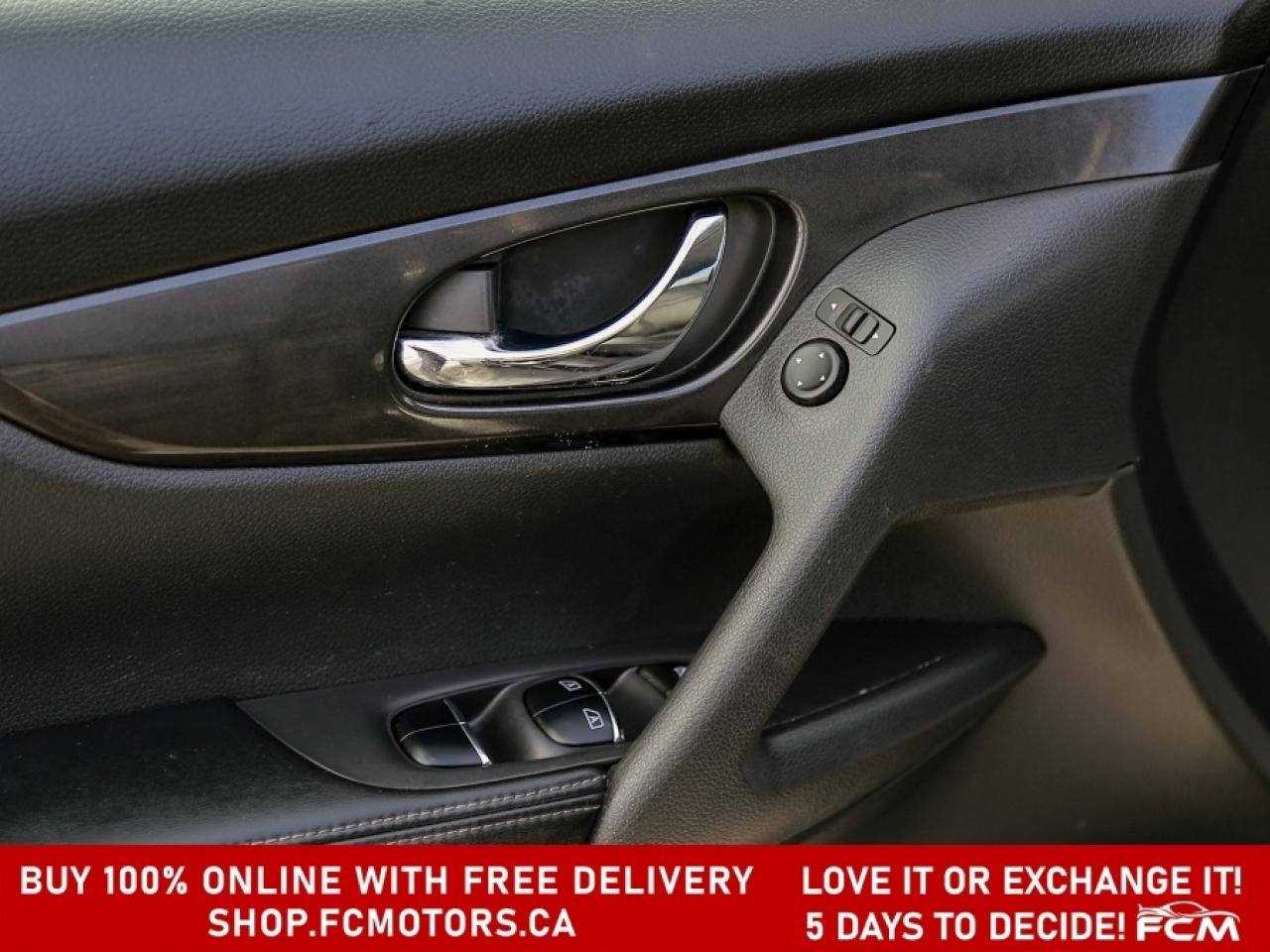 2017 Nissan Rogue SV AWD ~AUTOMATIC, FULLY CERTIFIED WITH WARRANTY!! Photo