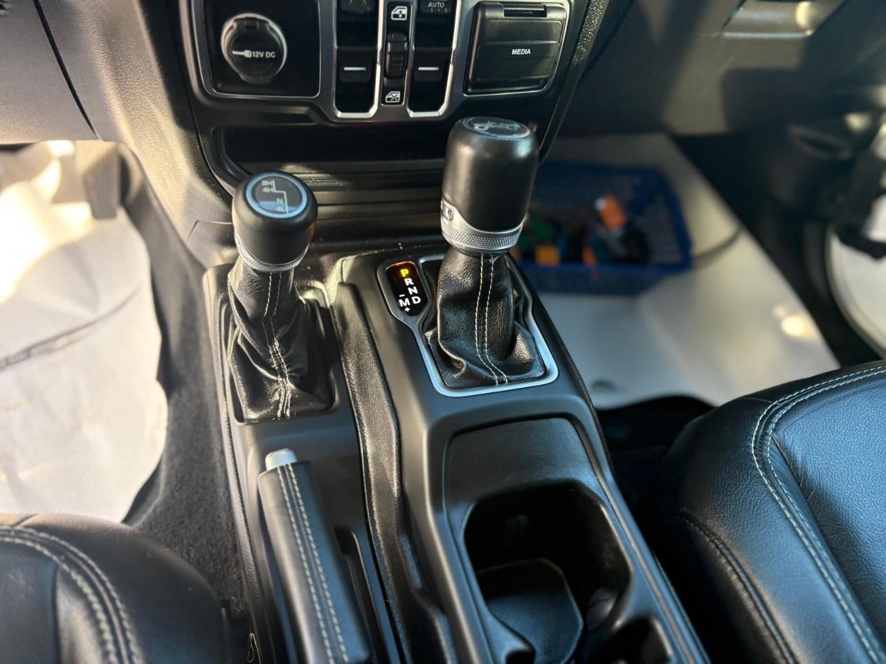 2019 Jeep WRANGLER UNLIMITED Sahara 4dr 4x4 Photo