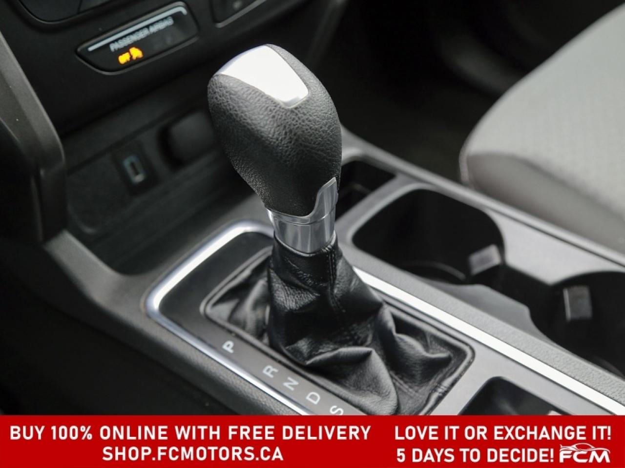 2017 Ford Escape SE AWD ~AUTOMATIC, FULLY CERTIFIED WITH WARRANTY!! Photo