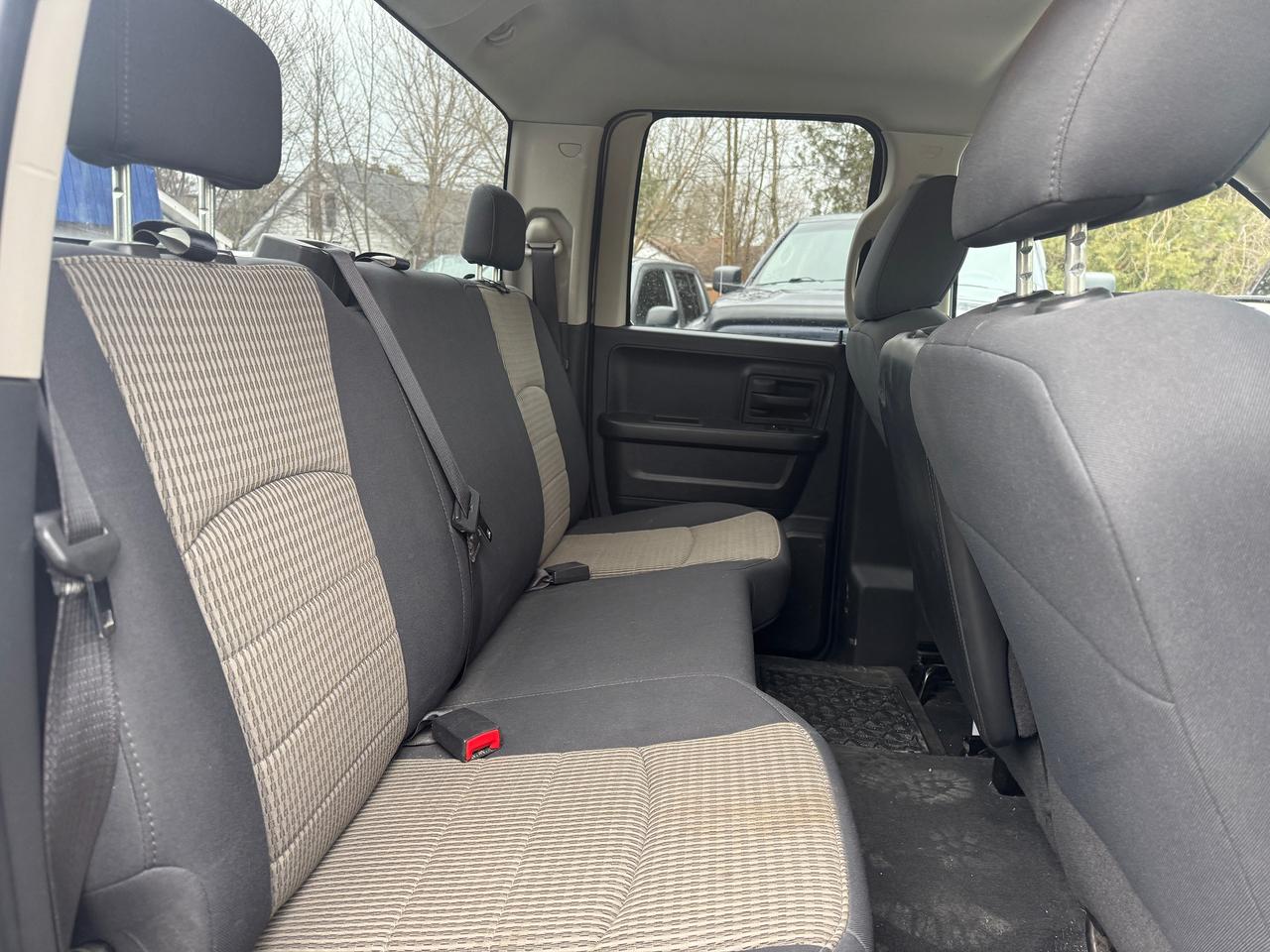 2010 Dodge Ram 1500 4WD Quad Cab 140.5" ST - Photo #7