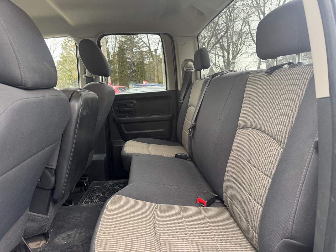 2010 Dodge Ram 1500 4WD Quad Cab 140.5" ST - Photo #8