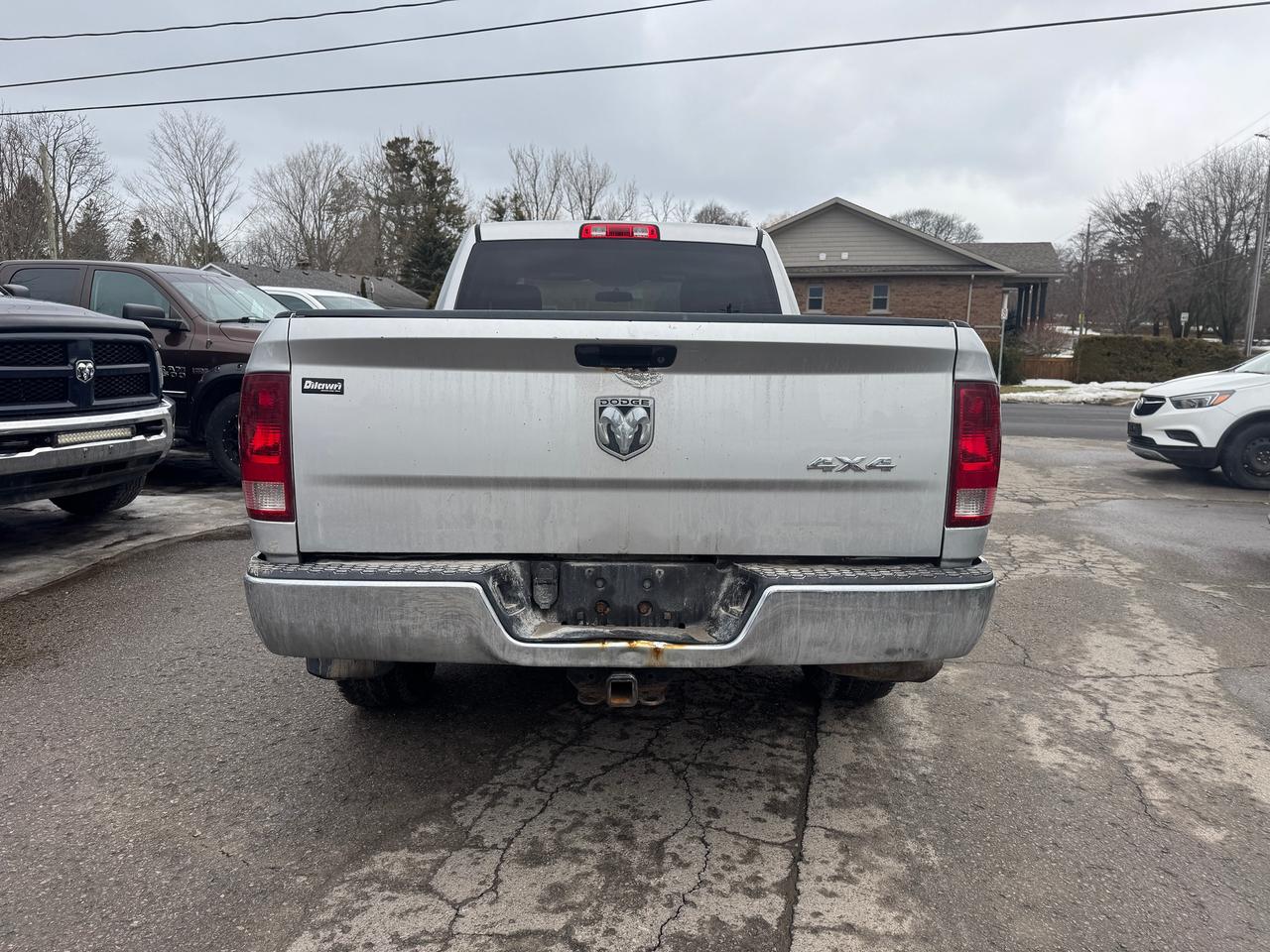 2010 Dodge Ram 1500 4WD Quad Cab 140.5" ST - Photo #4