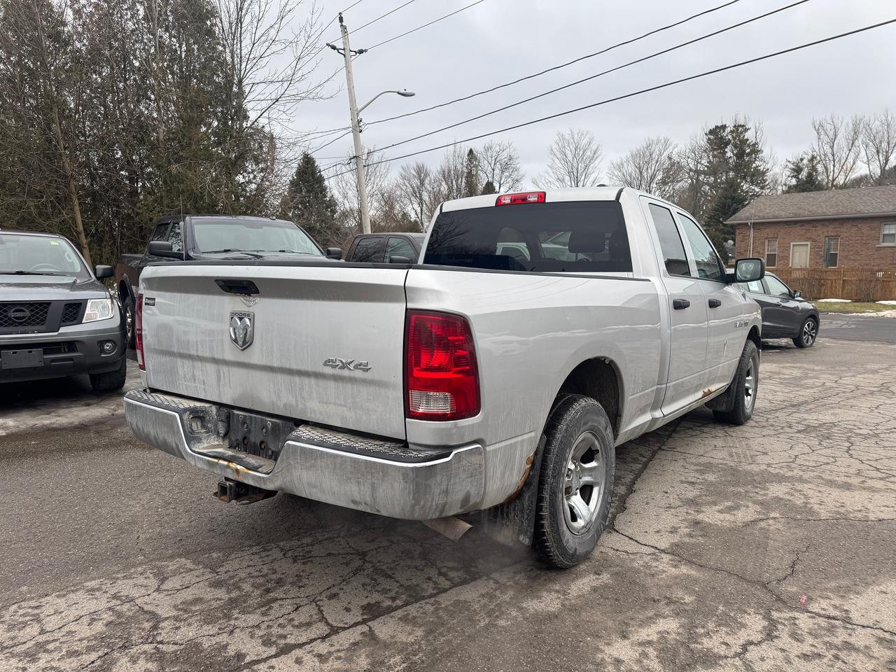 2010 Dodge Ram 1500 4WD Quad Cab 140.5" ST - Photo #5