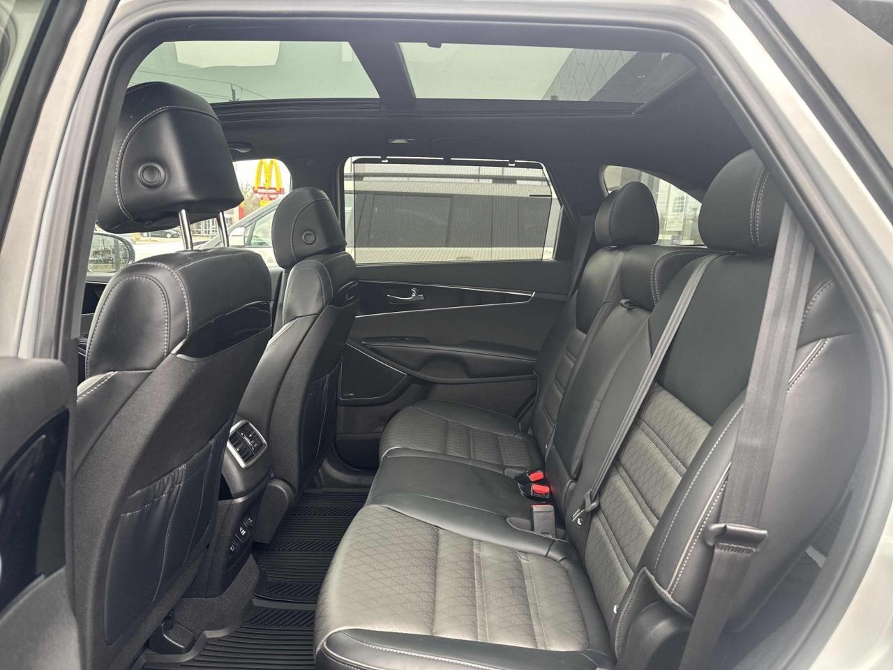 2017 Kia Sorento SX | AWD | 7 Seats | Leather | Roof | Nav 360° Cam Photo