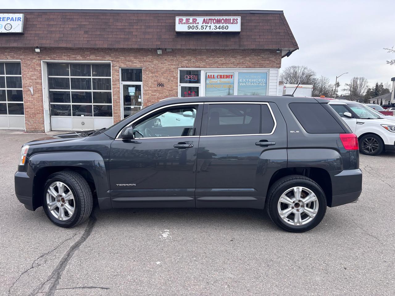 2017 GMC Terrain TERRAIN SLE VERY CLEAN! - Photo #1