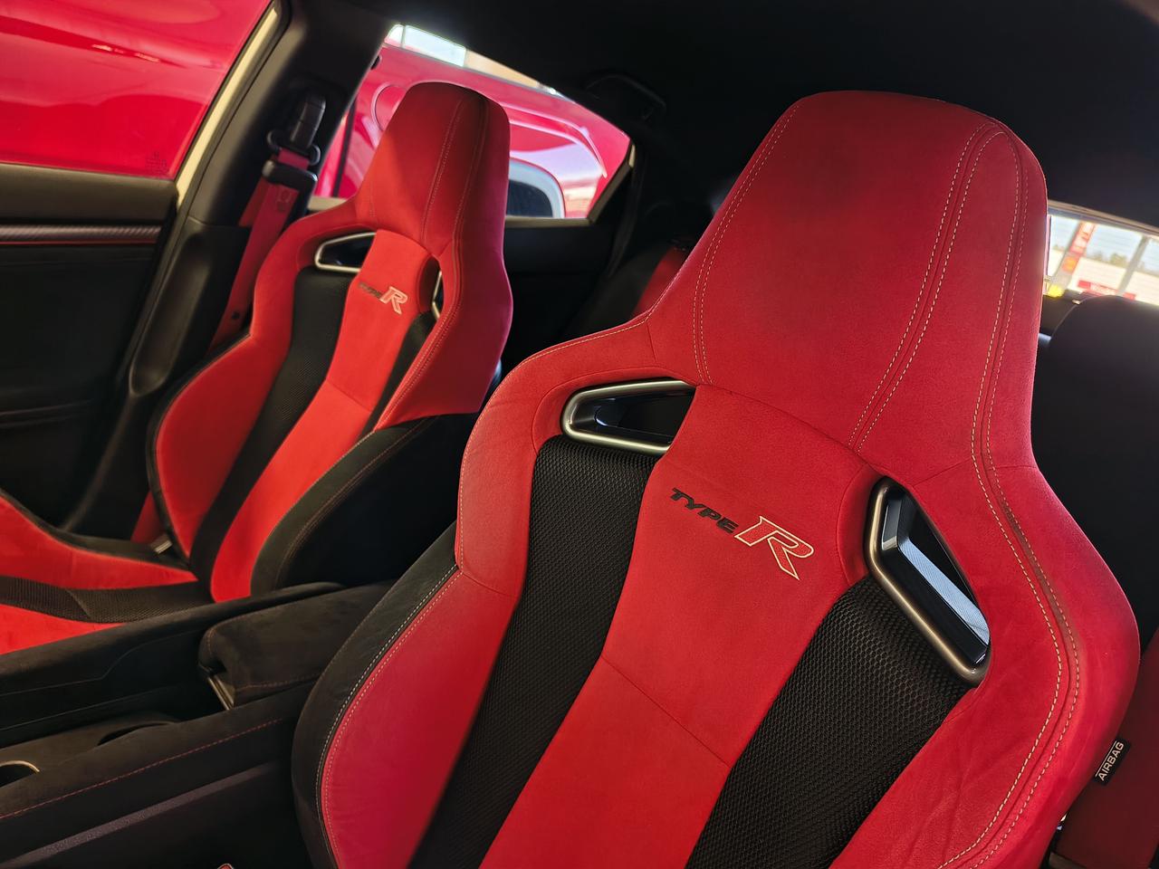 2018 Honda Civic Type R Photo0