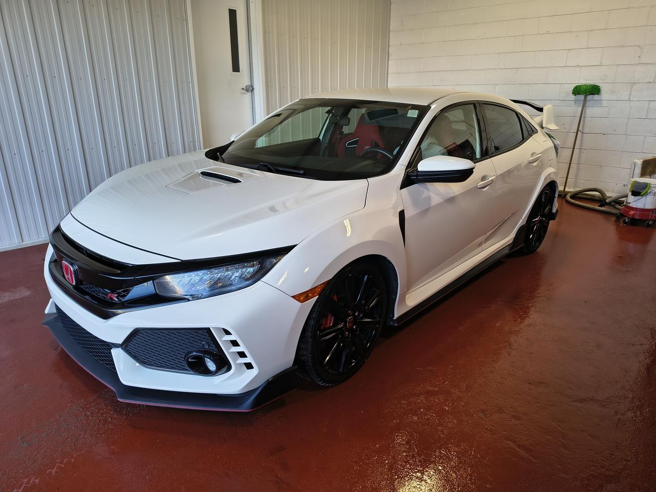 2018 Honda Civic Type R Photo0