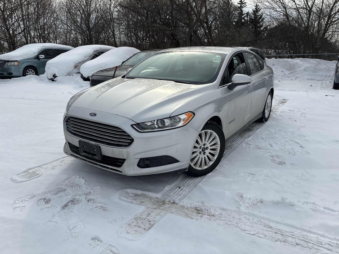 Used 2016 Ford Fusion S Hybrid | Auto | Bluetooth | Cam | Alloys & More! for sale in Oshawa, ON