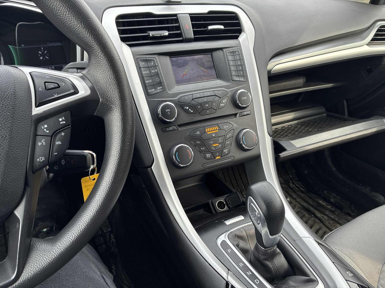 2016 Ford Fusion S Hybrid | Auto | Bluetooth | Cam | Alloys & More! Photo17