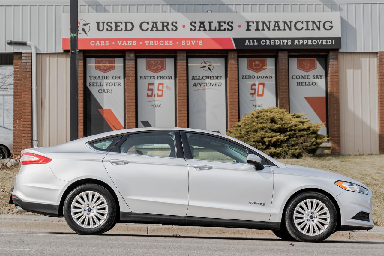 2016 Ford Fusion S Hybrid | Auto | Bluetooth | Cam | Alloys & More!