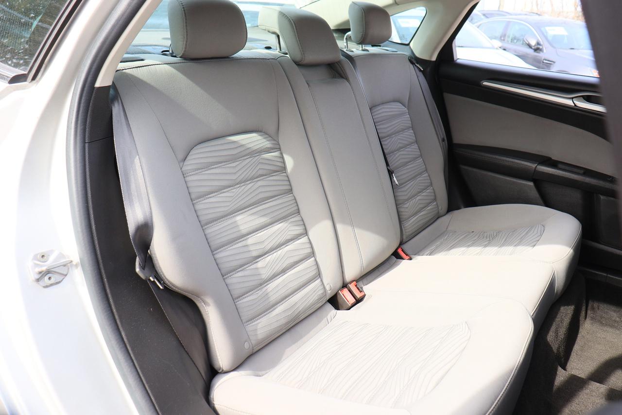 2016 Ford Fusion S Hybrid | Auto | Bluetooth | Cam | Alloys & More! Photo