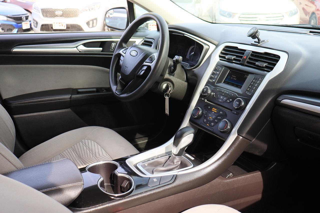 2016 Ford Fusion S Hybrid | Auto | Bluetooth | Cam | Alloys & More! Photo62