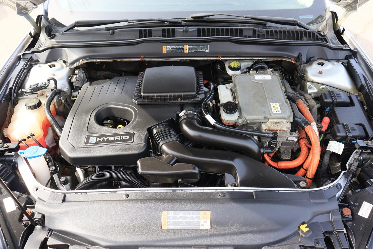 2016 Ford Fusion S Hybrid | Auto | Bluetooth | Cam | Alloys & More! Photo