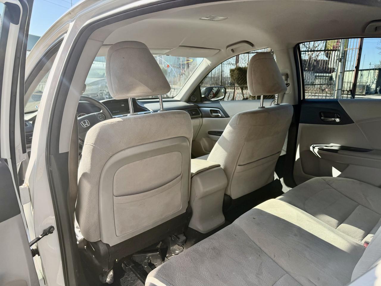 2014 Honda Accord LX Photo3