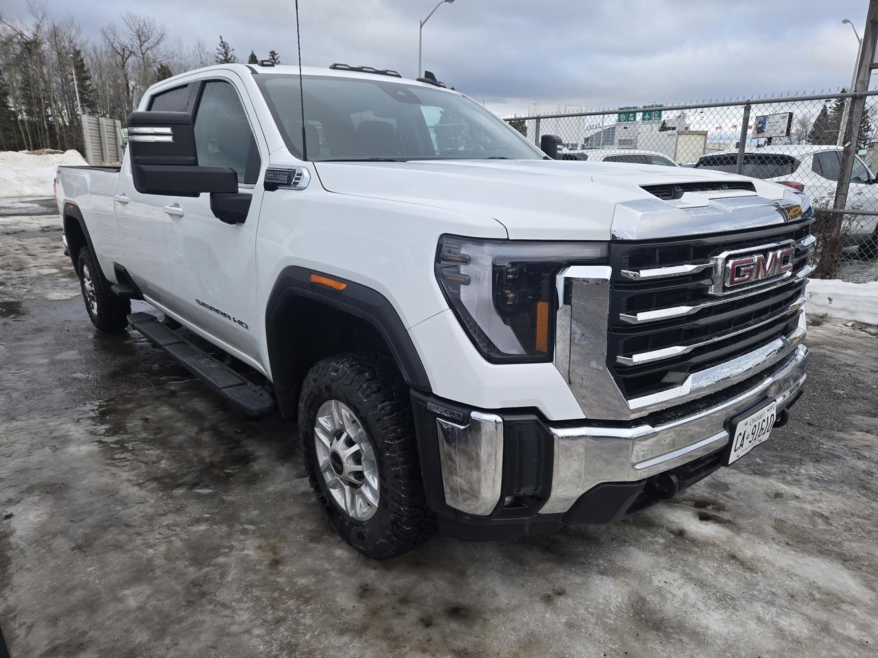 2024 GMC Sierra 2500 SLE Photo4