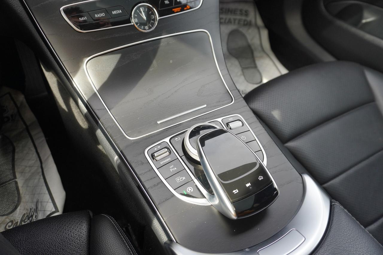 2020 Mercedes-Benz C-Class WAGON / NO ACCIDENTS / SPORT PACKAGE / LOADED Photo