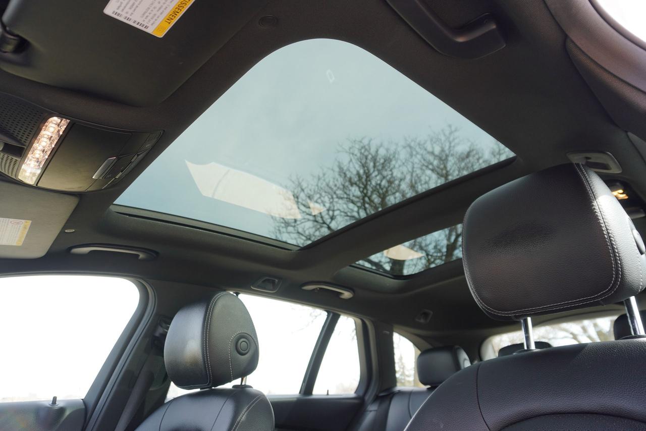 2020 Mercedes-Benz C-Class WAGON / NO ACCIDENTS / SPORT PACKAGE / LOADED Photo