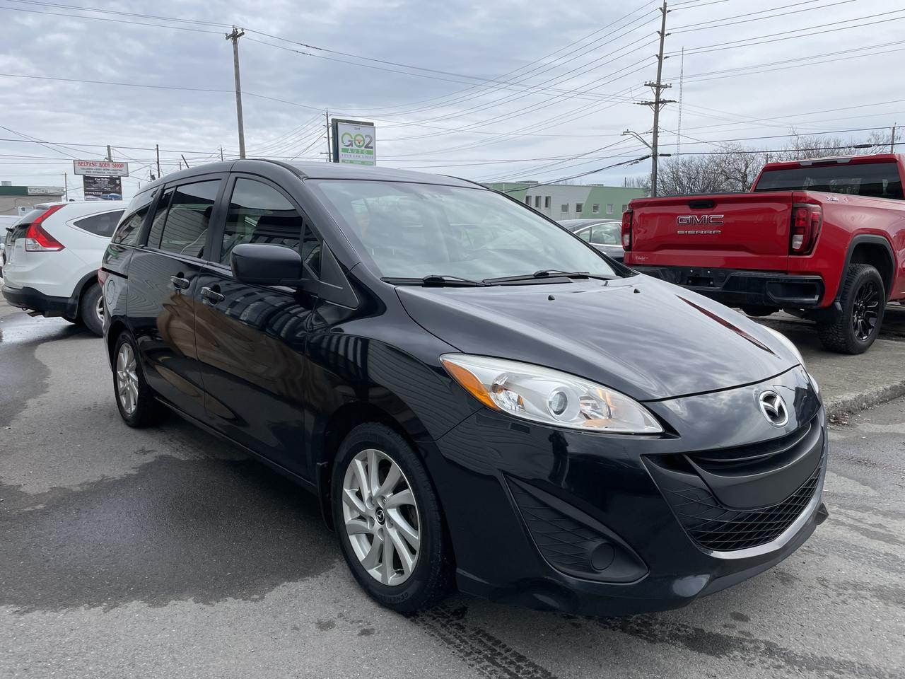 2015 Mazda MAZDA5 GS Photo