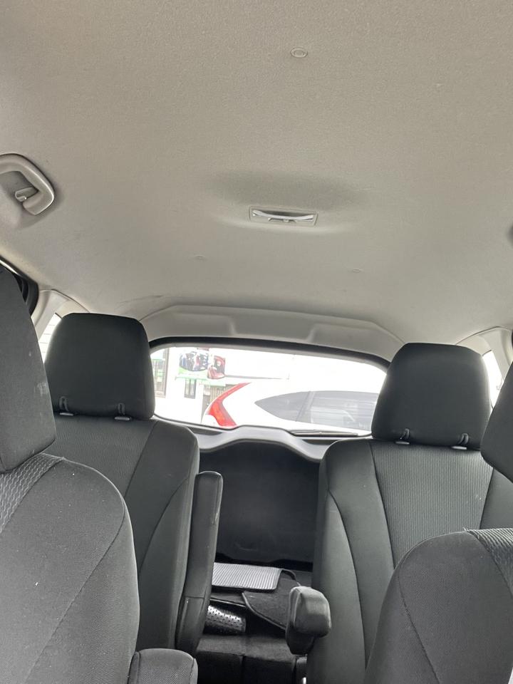 2015 Mazda MAZDA5 GS Photo