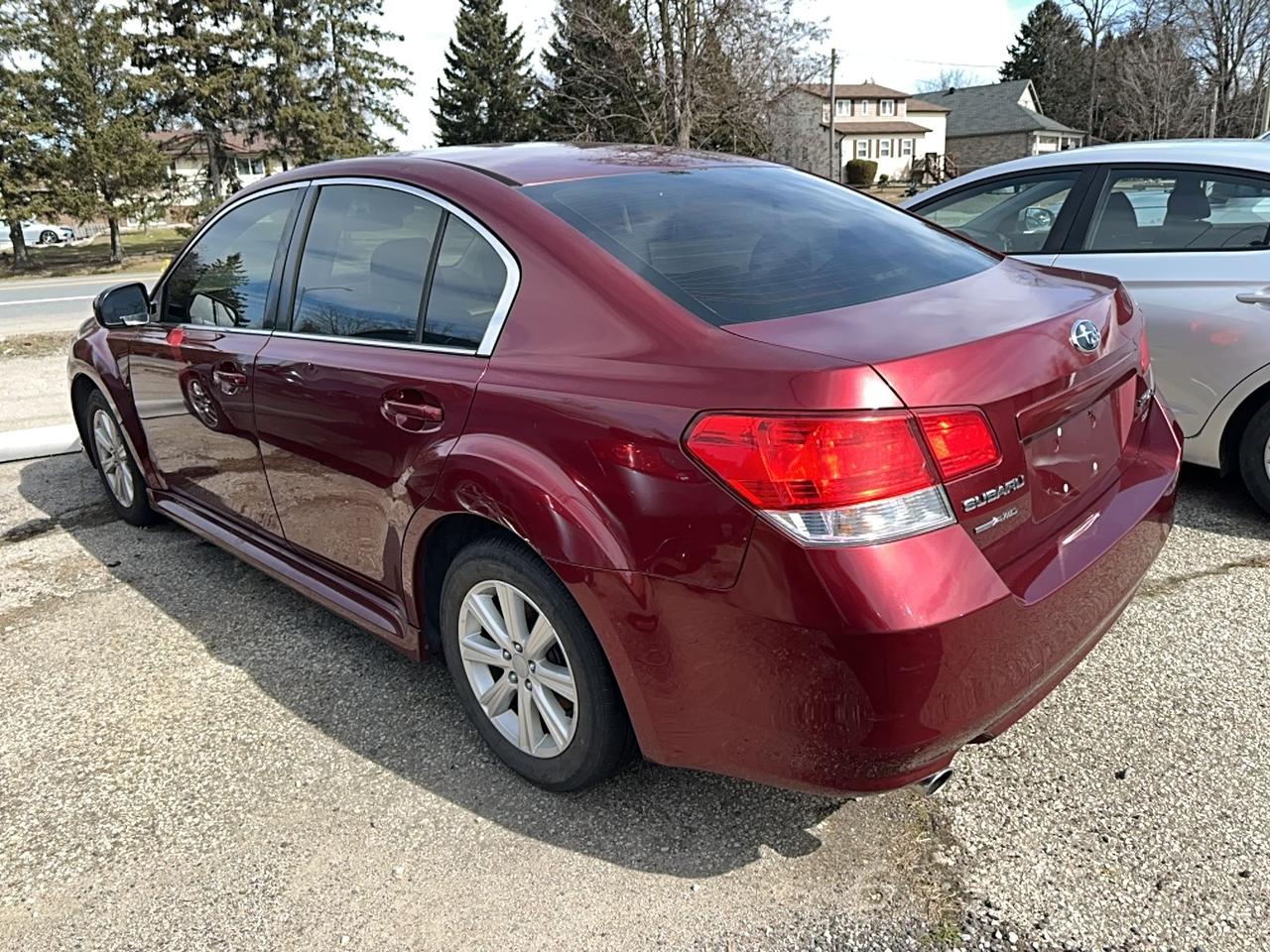 2012 Subaru Legacy 2.5i Premium Photo