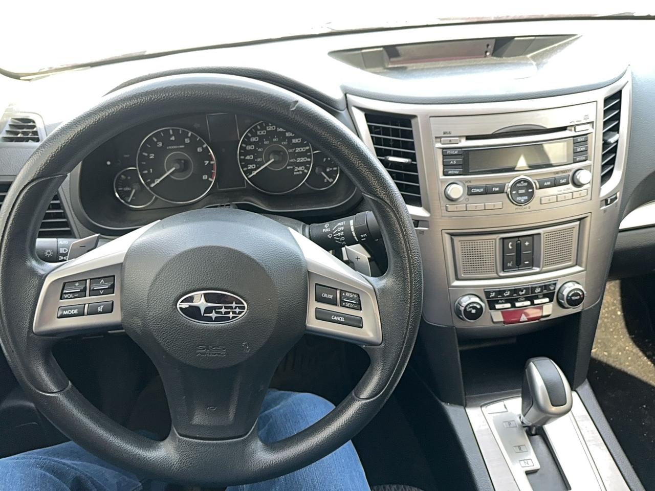 2012 Subaru Legacy 2.5i Premium Photo