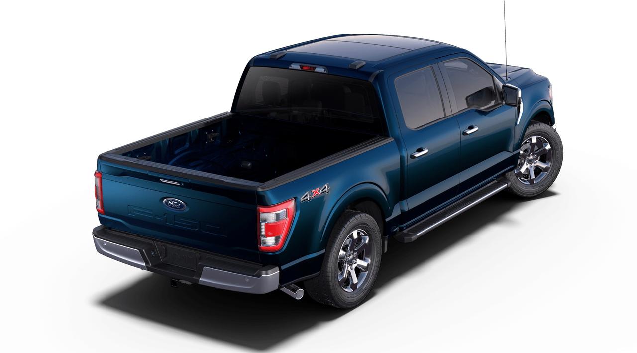 2022 Ford F-150 Lariat 4WD SuperCrew 5.5' Box Photo2