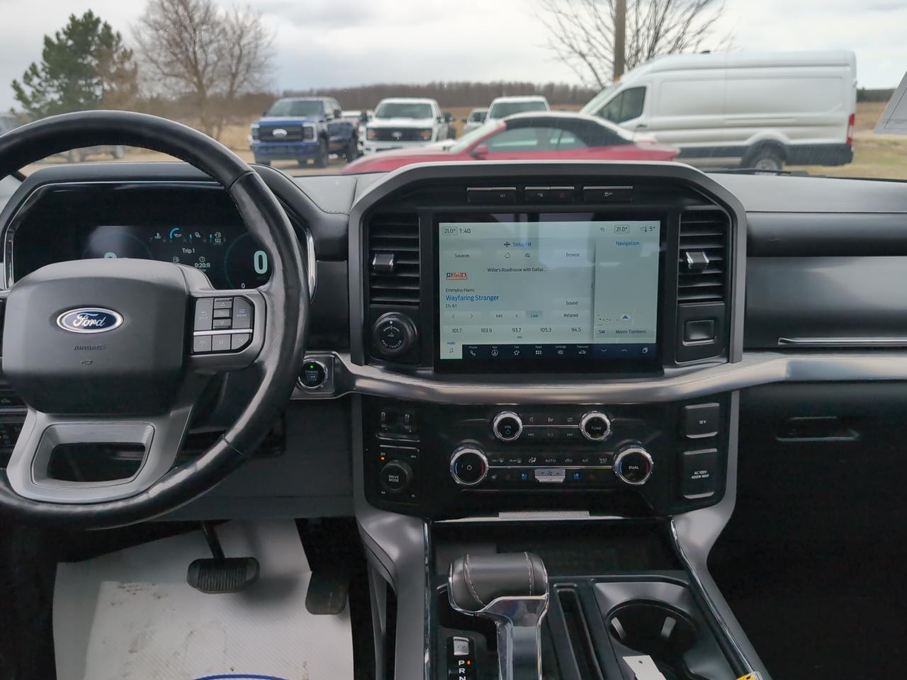 2022 Ford F-150 Lariat 4WD SuperCrew 5.5' Box Photo