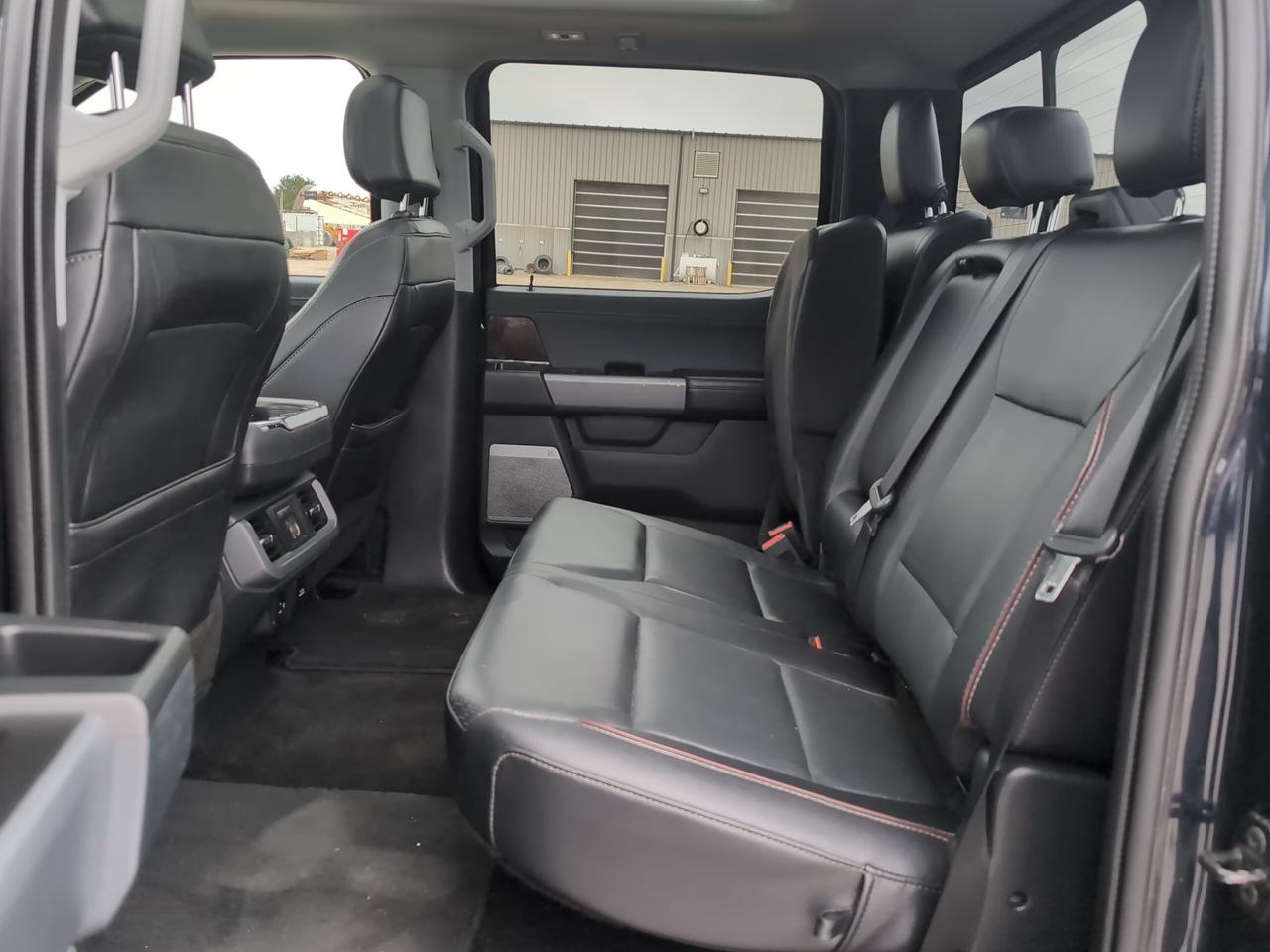 2022 Ford F-150 Lariat 4WD SuperCrew 5.5' Box Photo
