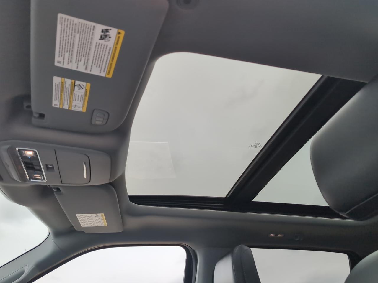 2022 Ford F-150 Lariat 4WD SuperCrew 5.5' Box Photo