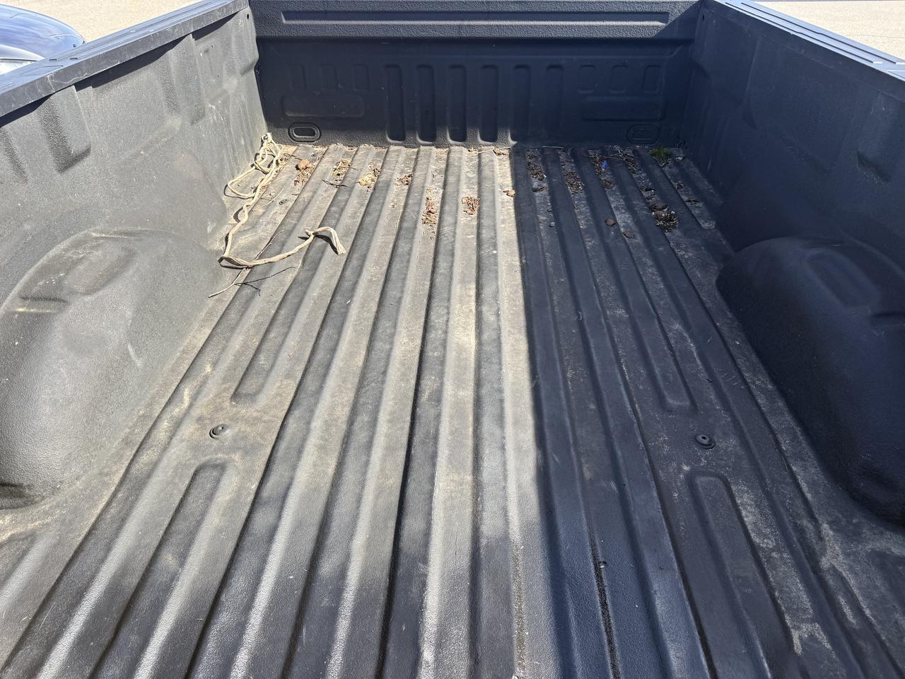 2016 Ford F-150 XLT 8 FOOT BOX Photo3