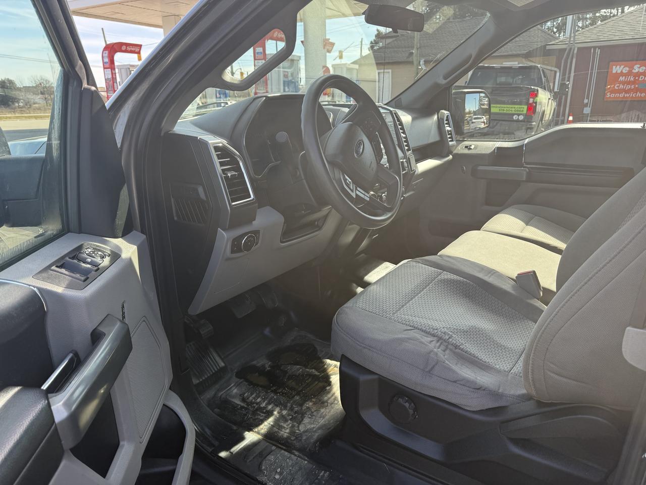 2016 Ford F-150 XLT 8 FOOT BOX Photo