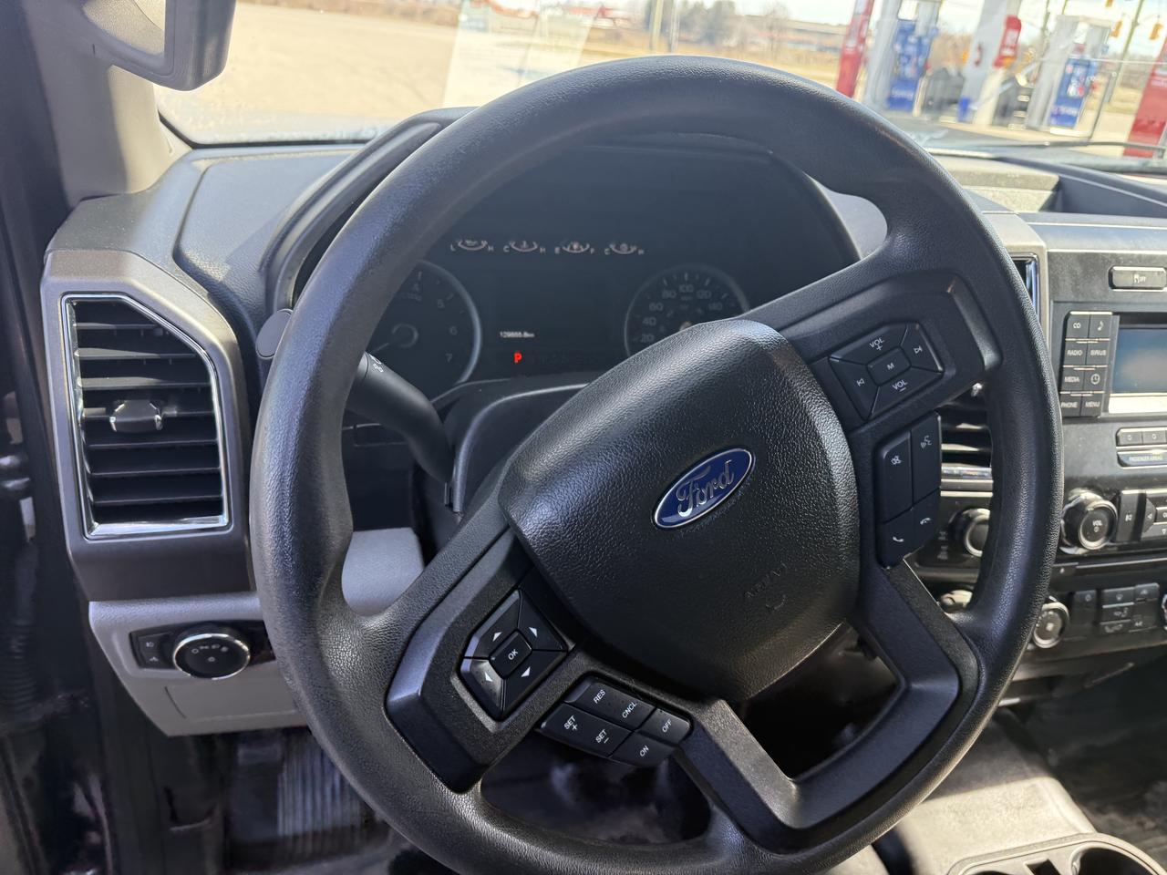 2016 Ford F-150 XLT 8 FOOT BOX Photo