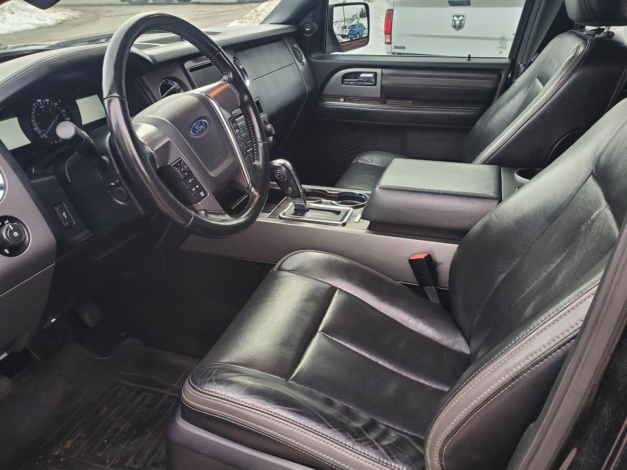 2017 Ford Expedition Platinum Photo