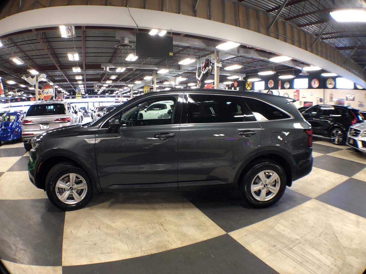 2021 Kia Sorento LX+ AWD 7 PASS A/CARPLAY  LANE/ASSIST B/CAMERA Photo3