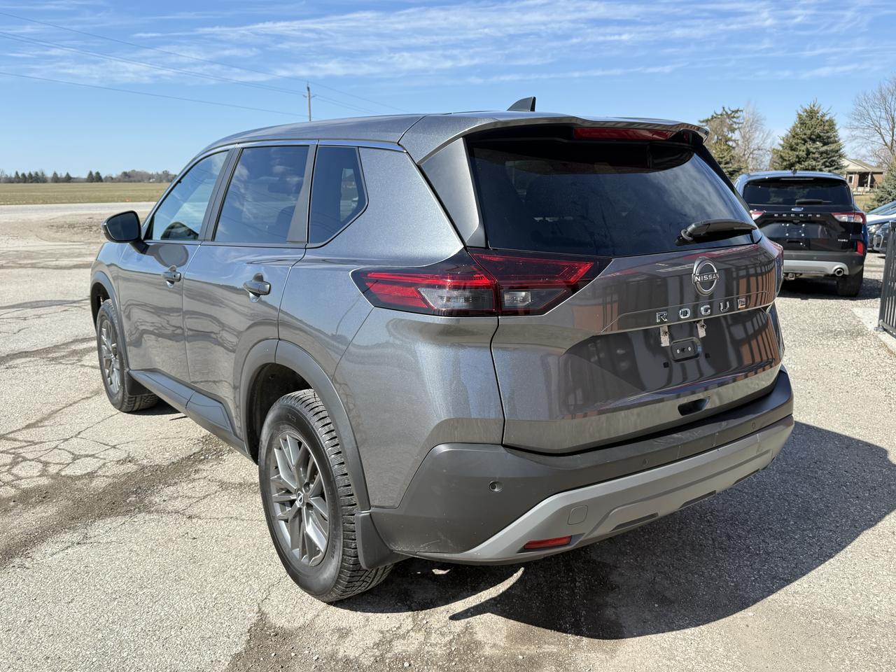2023 Nissan Rogue S | Backup Camera | Heated Seats | Bluetooth Photo2