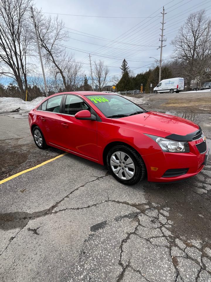 2014 Chevrolet Cruze 4dr Sdn 1LT Photo3
