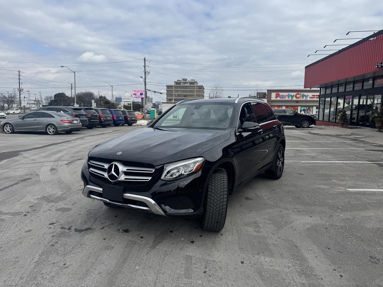 2019 Mercedes-Benz GLC-Class 300 4MATIC LEATHER PANO/ROOF NAVI B/SPOT CAMERA Photo2