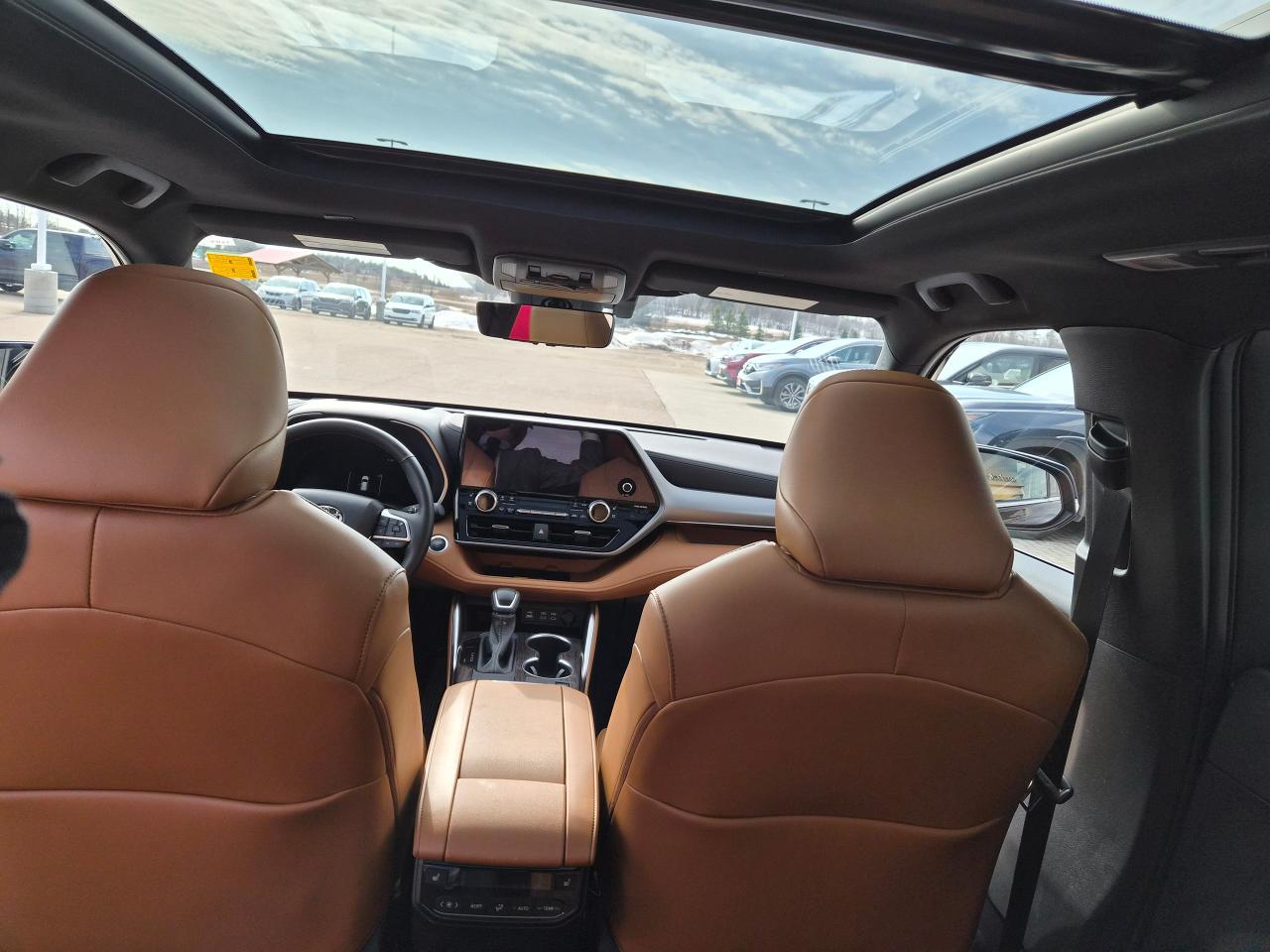 2025 Toyota Highlander Hybrid Limited Photo