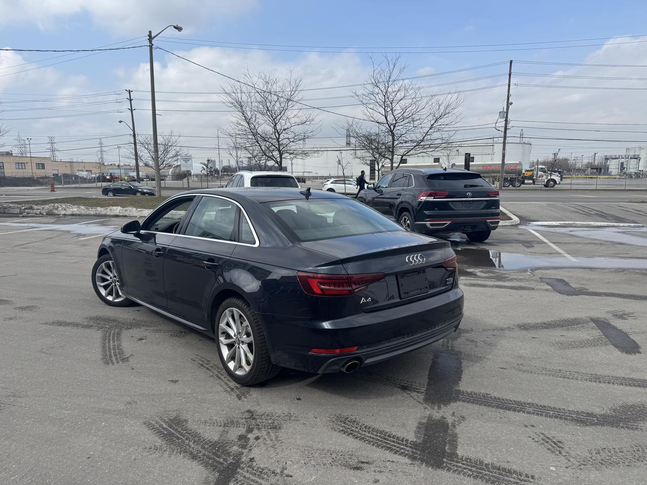 2018 Audi A4 PROGRESSIV AWD LEATHER P/SUNROOF P/START CAMERA Photo4