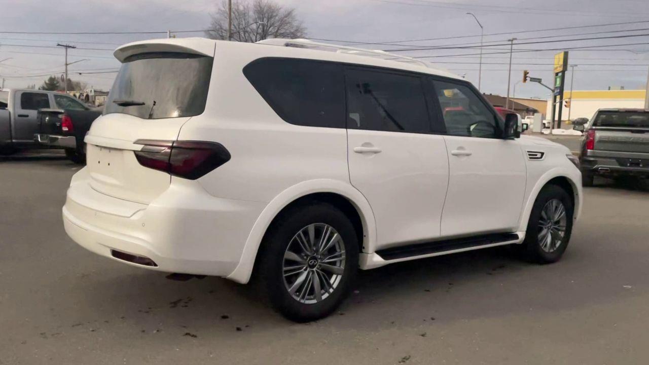 2021 Infiniti QX80 LUXE 7 Passenger 3RD ROW, HEATED LEATHER SEATS, DUAL SCREEN ENT. SYSTEM, NAV, SUNROOF, APPLE CARPLAY/ANDROID AUTO!! Photo