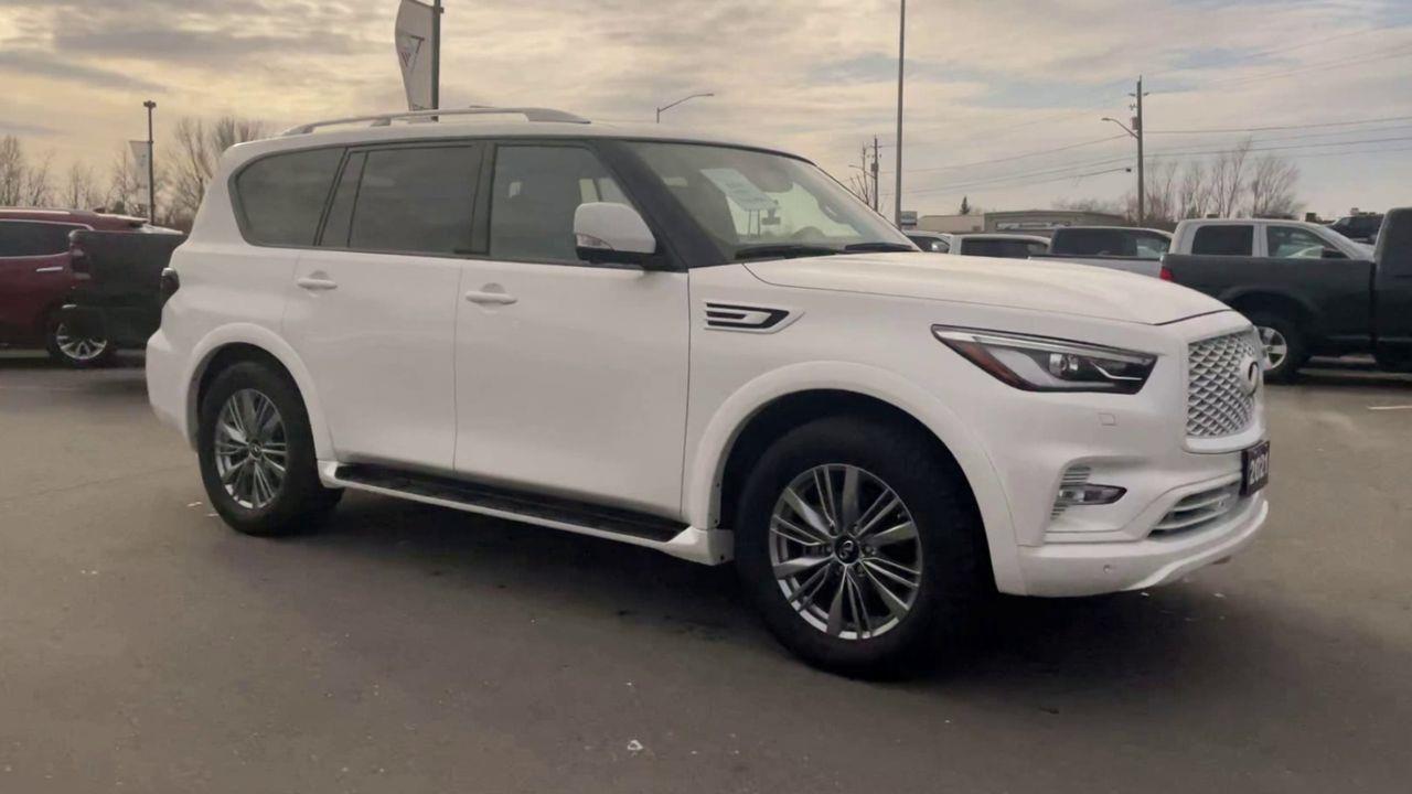 2021 Infiniti QX80 LUXE 7 Passenger 3RD ROW, HEATED LEATHER SEATS, DUAL SCREEN ENT. SYSTEM, NAV, SUNROOF, APPLE CARPLAY/ANDROID AUTO!! Photo