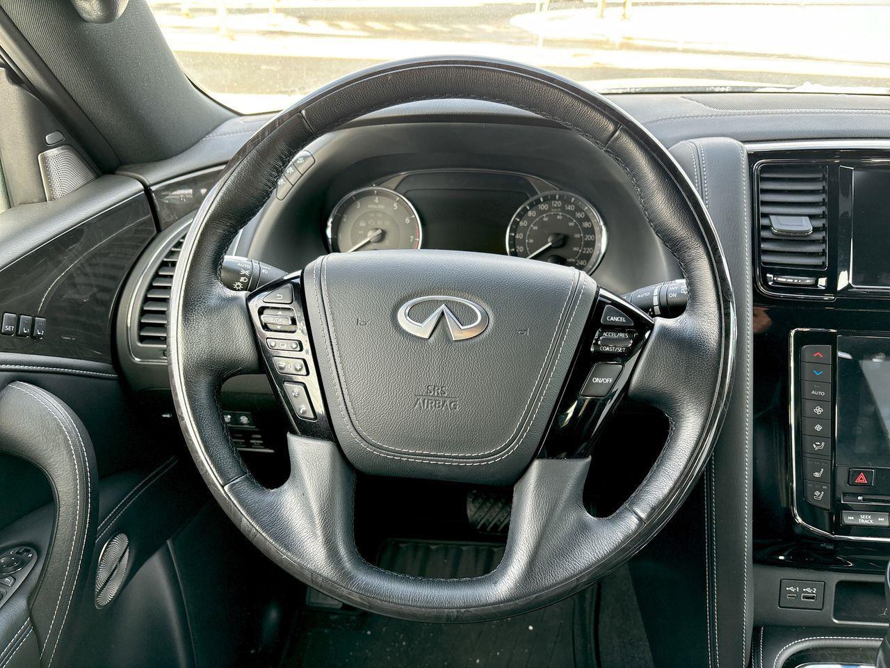 2021 Infiniti QX80 LUXE 7 Passenger 3RD ROW, HEATED LEATHER SEATS, DUAL SCREEN ENT. SYSTEM, NAV, SUNROOF, APPLE CARPLAY/ANDROID AUTO!! Photo