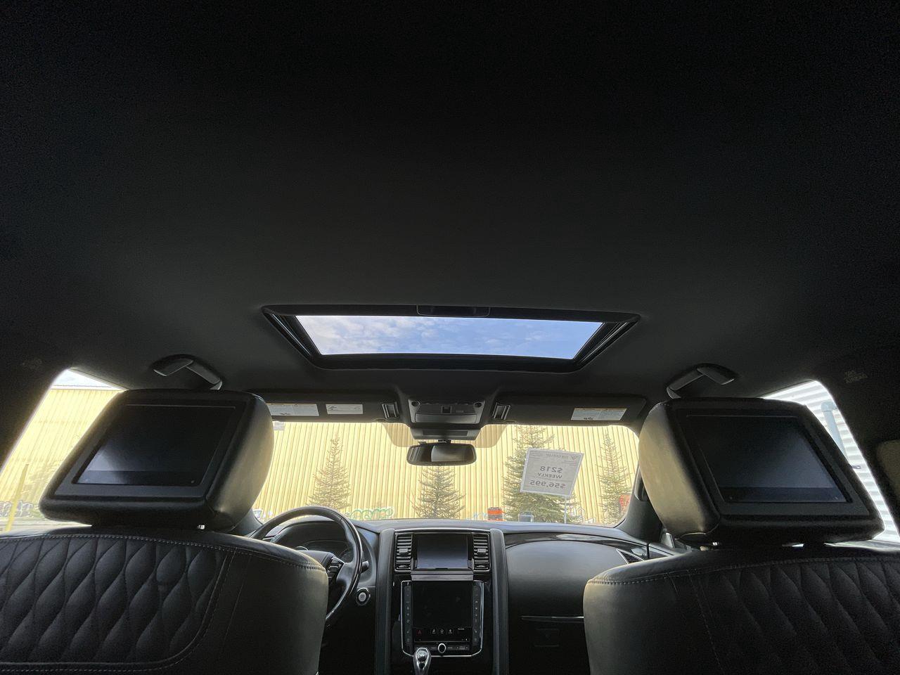 2021 Infiniti QX80 LUXE 7 Passenger 3RD ROW, HEATED LEATHER SEATS, DUAL SCREEN ENT. SYSTEM, NAV, SUNROOF, APPLE CARPLAY/ANDROID AUTO!! Photo