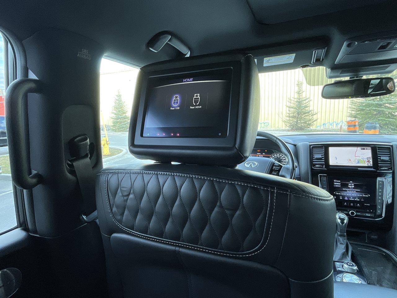 2021 Infiniti QX80 LUXE 7 Passenger 3RD ROW, HEATED LEATHER SEATS, DUAL SCREEN ENT. SYSTEM, NAV, SUNROOF, APPLE CARPLAY/ANDROID AUTO!! Photo