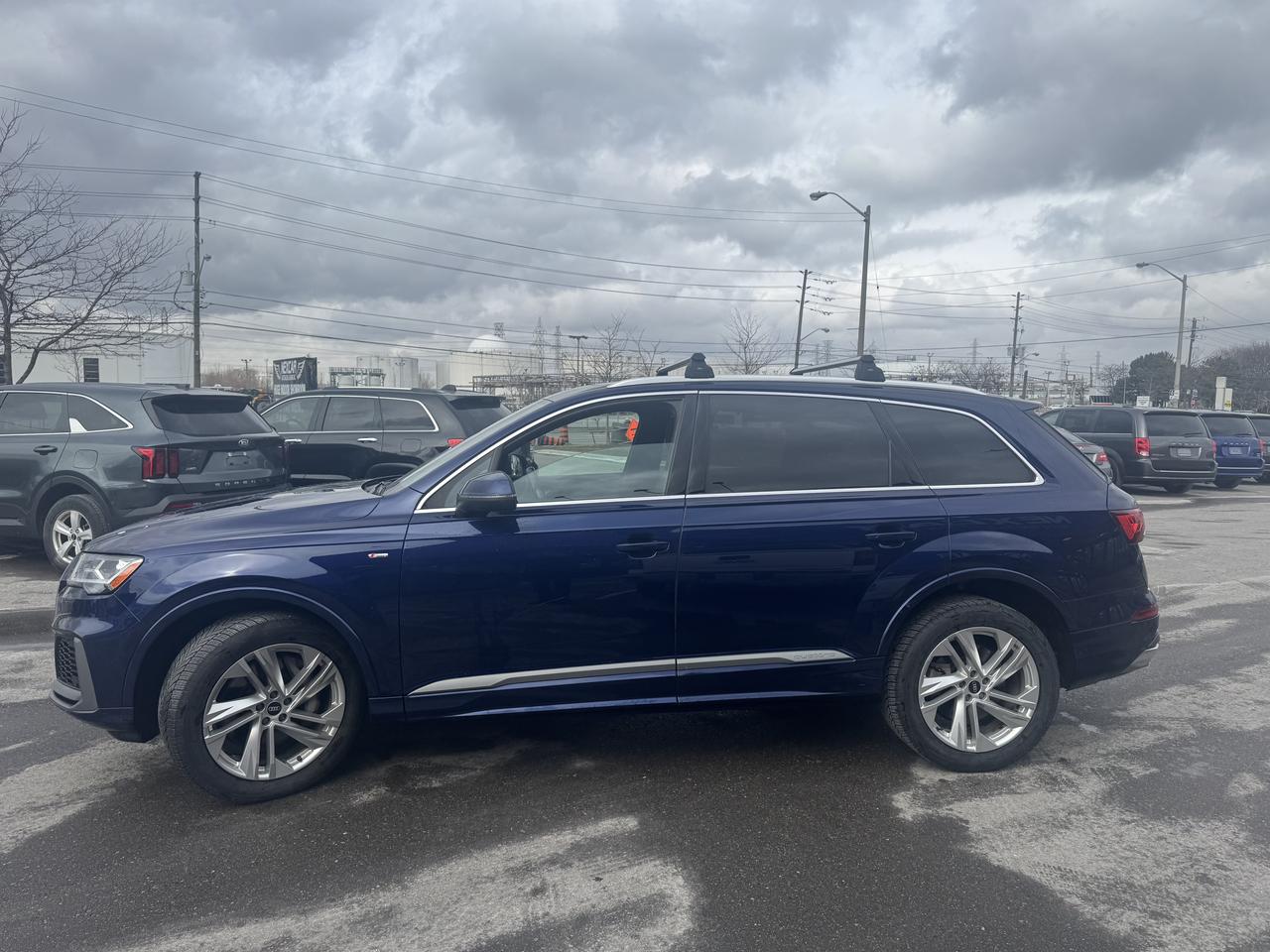 2021 Audi Q7 KOMFORT AWD 7 PASS NAV LEATHER PAN/ROOF B/SPOT CAM Photo3
