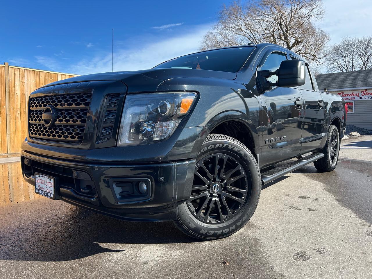 2018 Nissan Titan SV MIDNIGHT EDITION