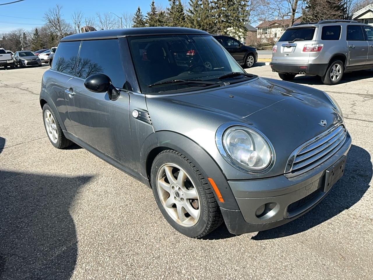 2010 MINI Cooper Classic Photo