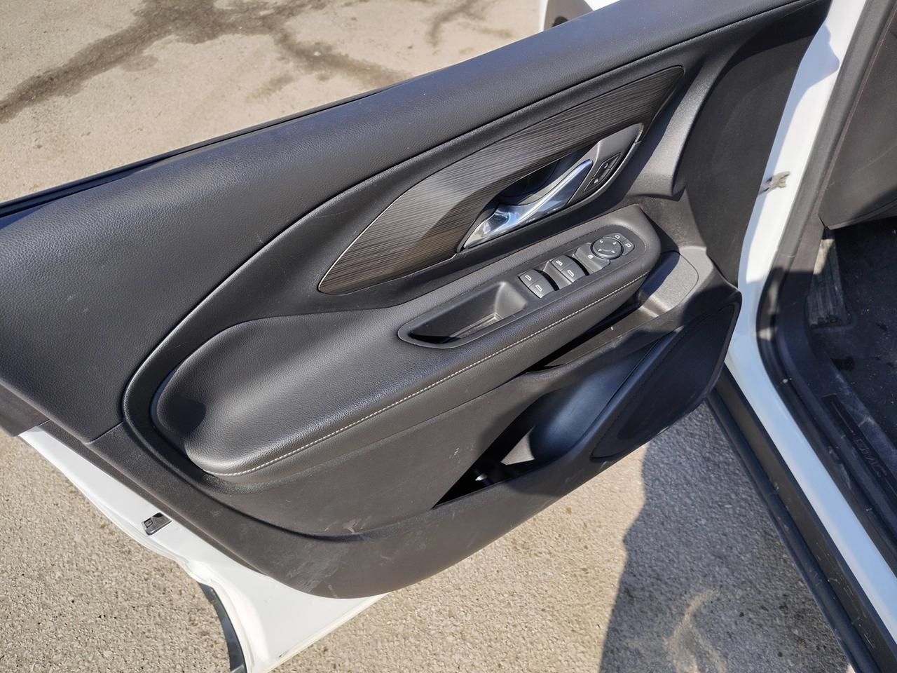 2023 GMC Terrain SLE Photo